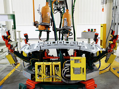 柔性门盖焊接系统